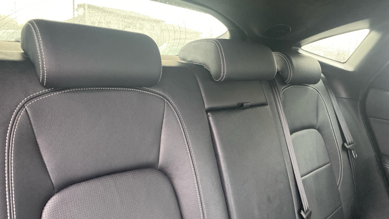 Jaguar E-Pace 2.0 D200 R-Dynamic SE 5dr Auto Diesel Estate